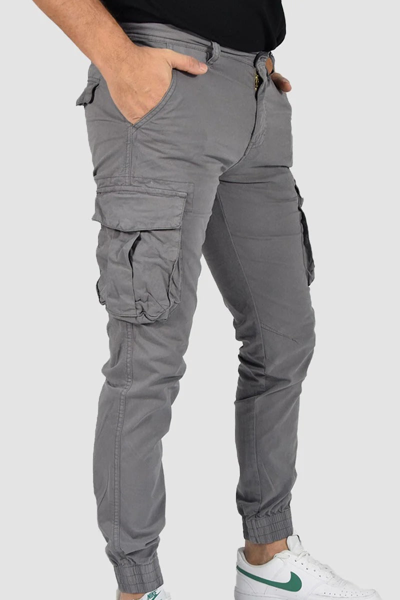 Pantalones con bolsillos y puños