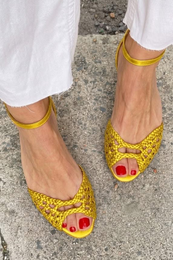 Sandalias Isadora Trenzadas | Doradas y Elegantes