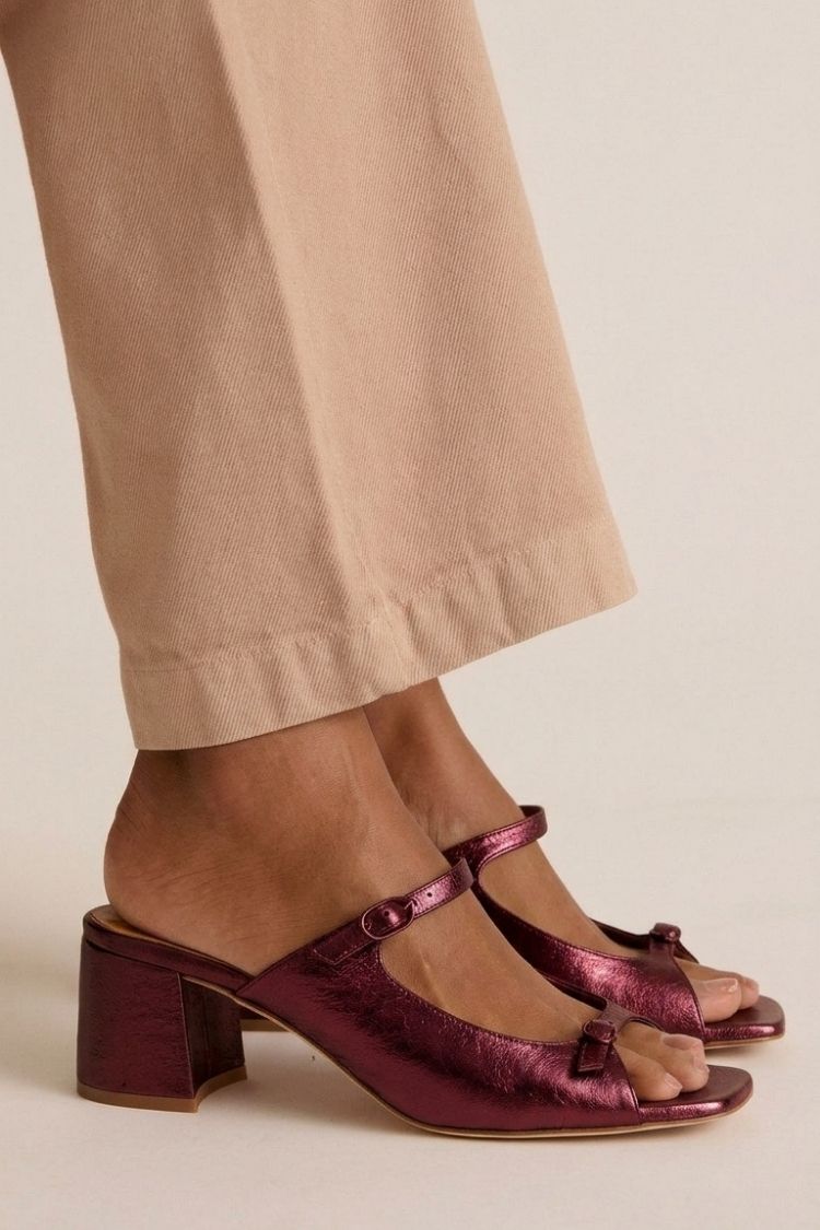Sandalias Riviera Valentina | Elegancia Dorada para el Verano