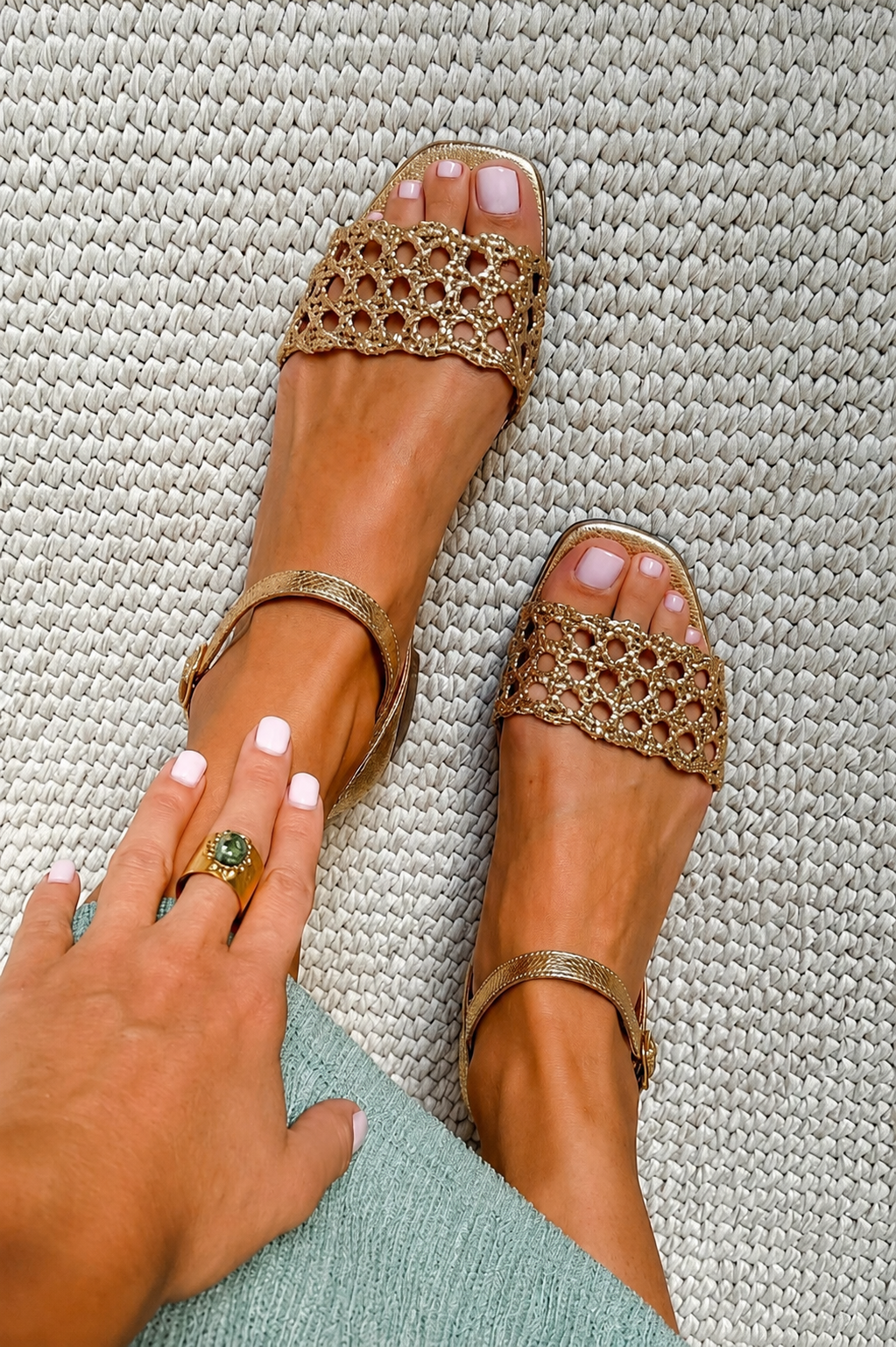 Sandalias Aurora | Dorado con Encanto de Verano
