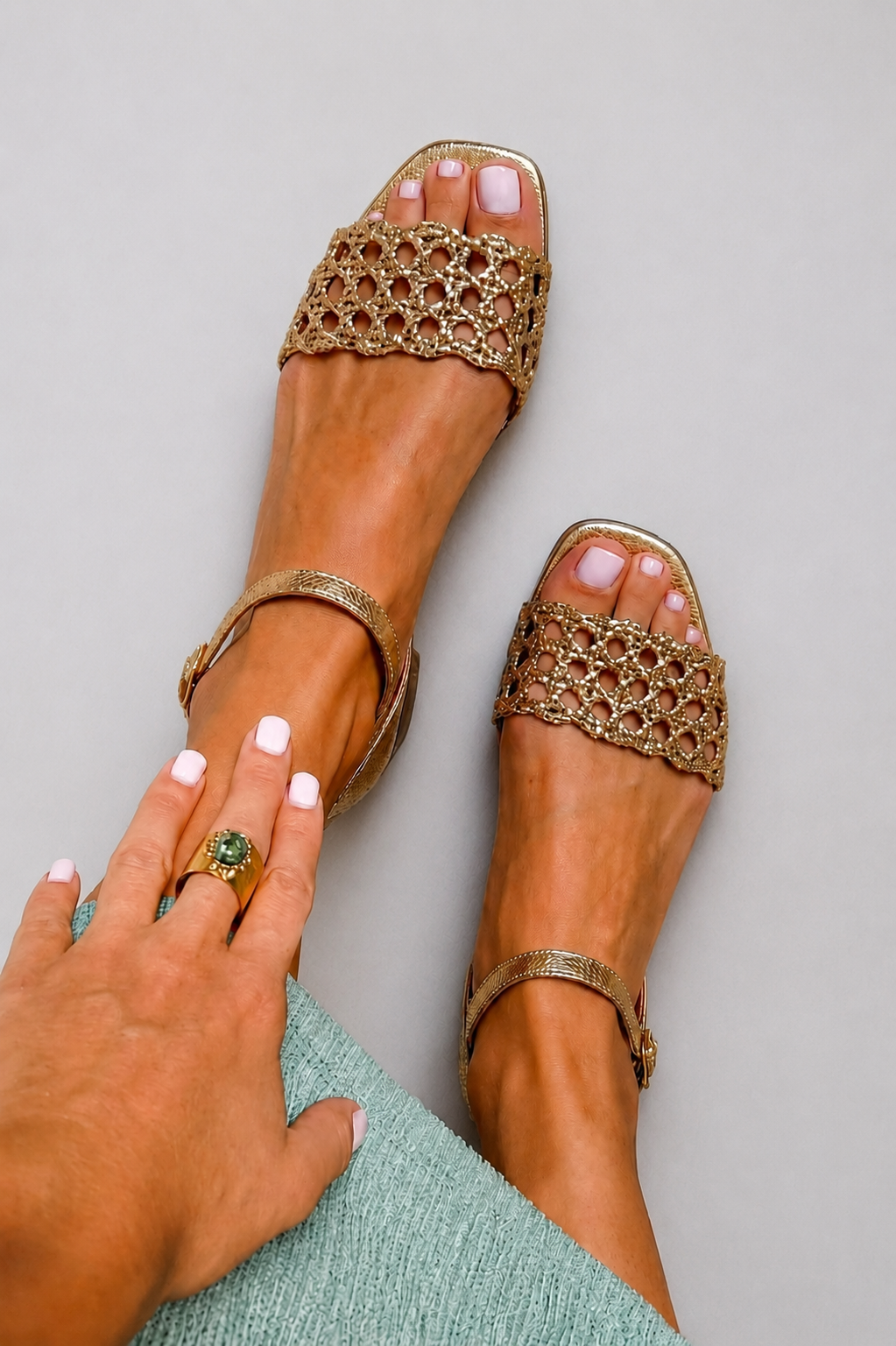 Sandalias Aurora | Dorado con Encanto de Verano