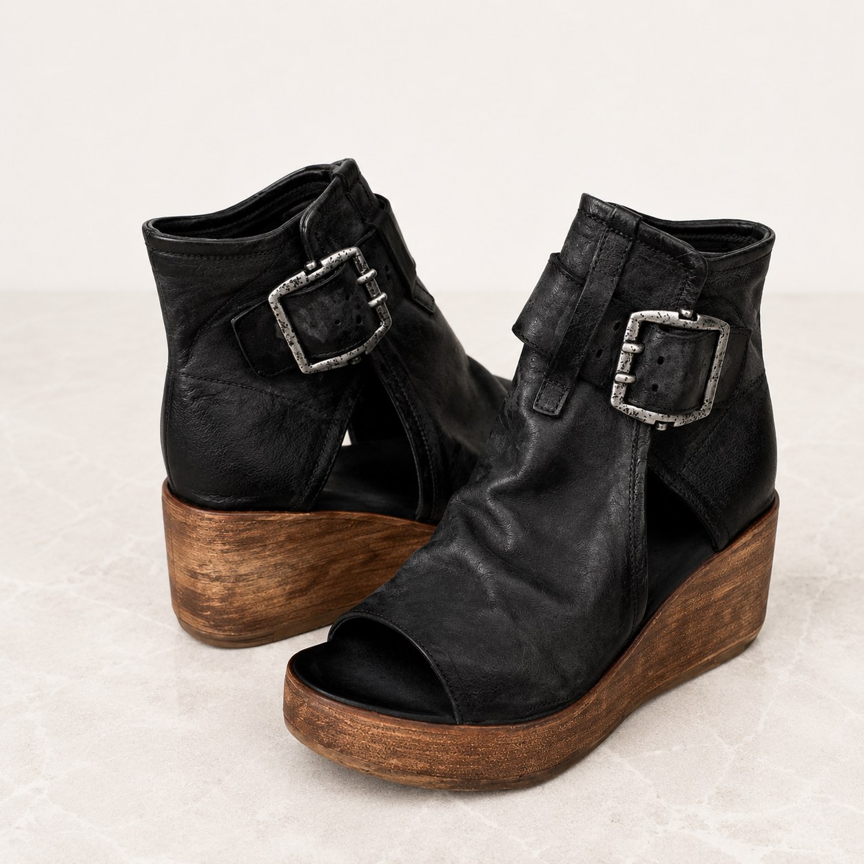 Sandalias Ginevra | Estilo Versátil con Hebilla Chic