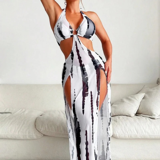 Traje de baño y vestido de playa
