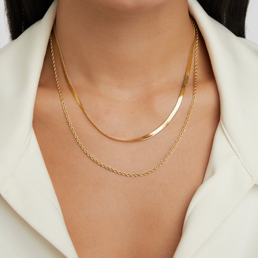 Collar Olivia puesto