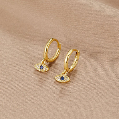 Pendientes Beatriz puestos