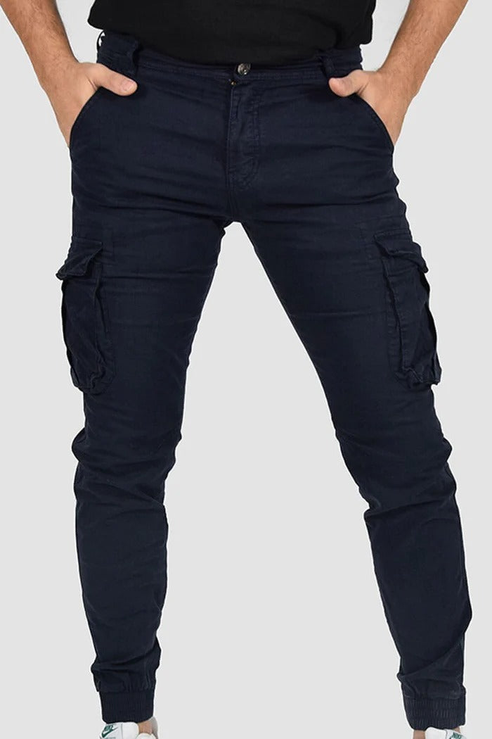Pantalones con bolsillos y puños