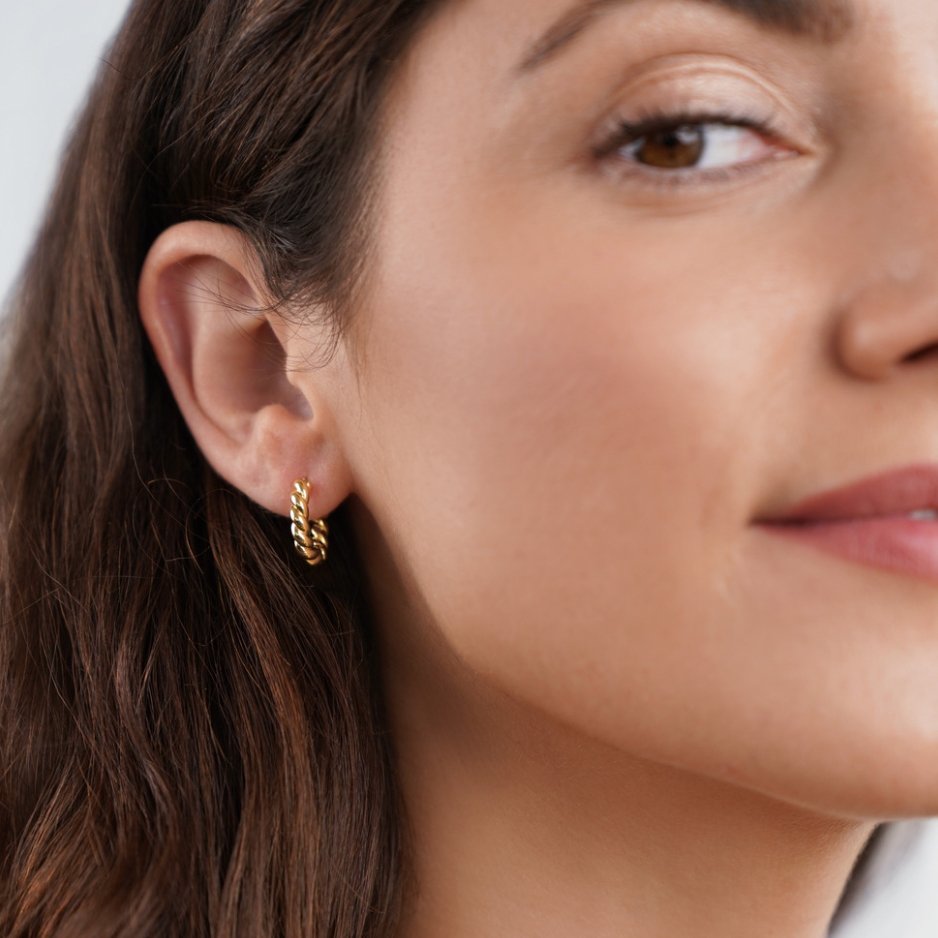 Pendientes Mónica acabado dorado